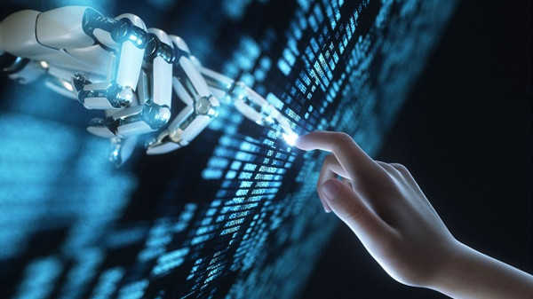 国家发改委：推进跨区域跨流域大通道建设，高质量建设沿海沿边沿江、出疆入藏、西部陆海新通道等战略骨干通道